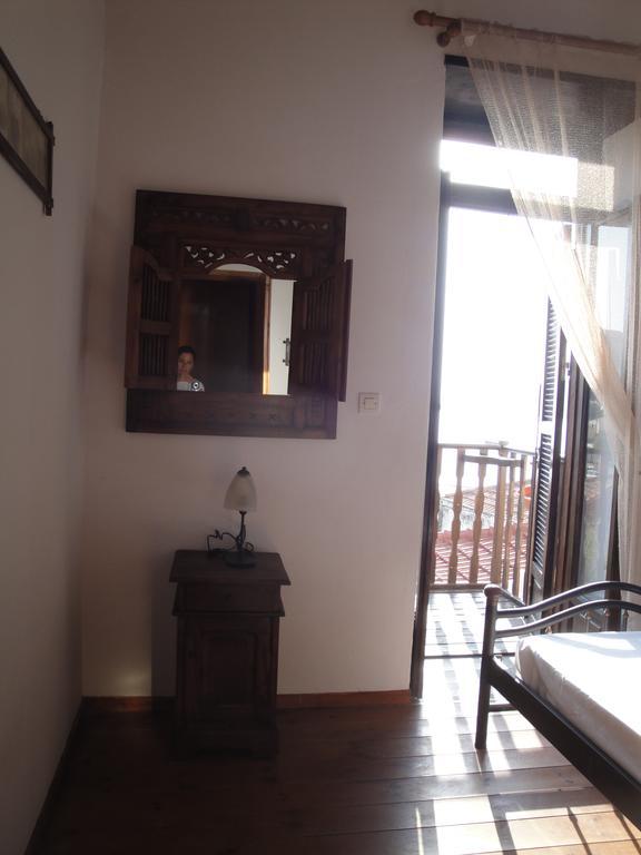 Villa Chrysodimi Chalki Town Zimmer foto
