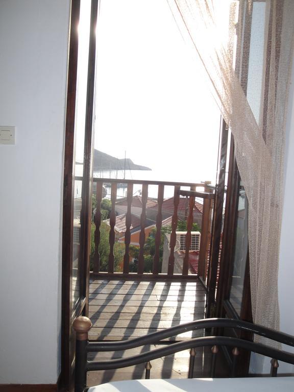 Villa Chrysodimi Chalki Town Zimmer foto
