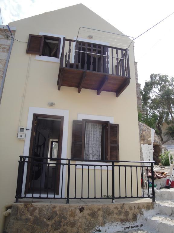 Villa Chrysodimi Chalki Town Zimmer foto